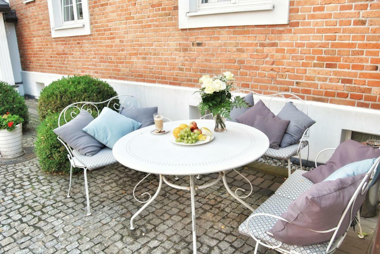 American House Hennela Warszawa Eksteriør billede